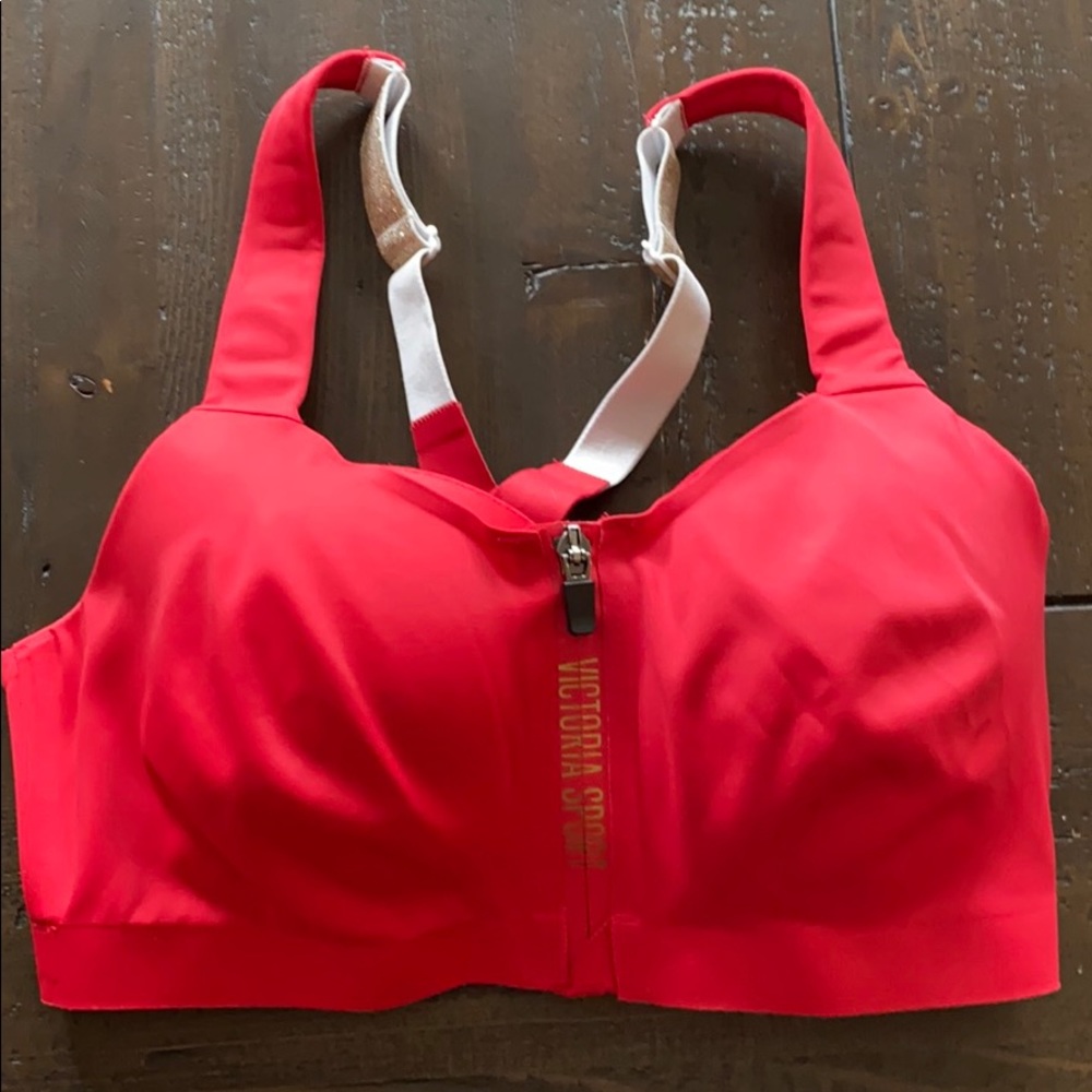 Victoria’s Secret sport sports bra 34DD